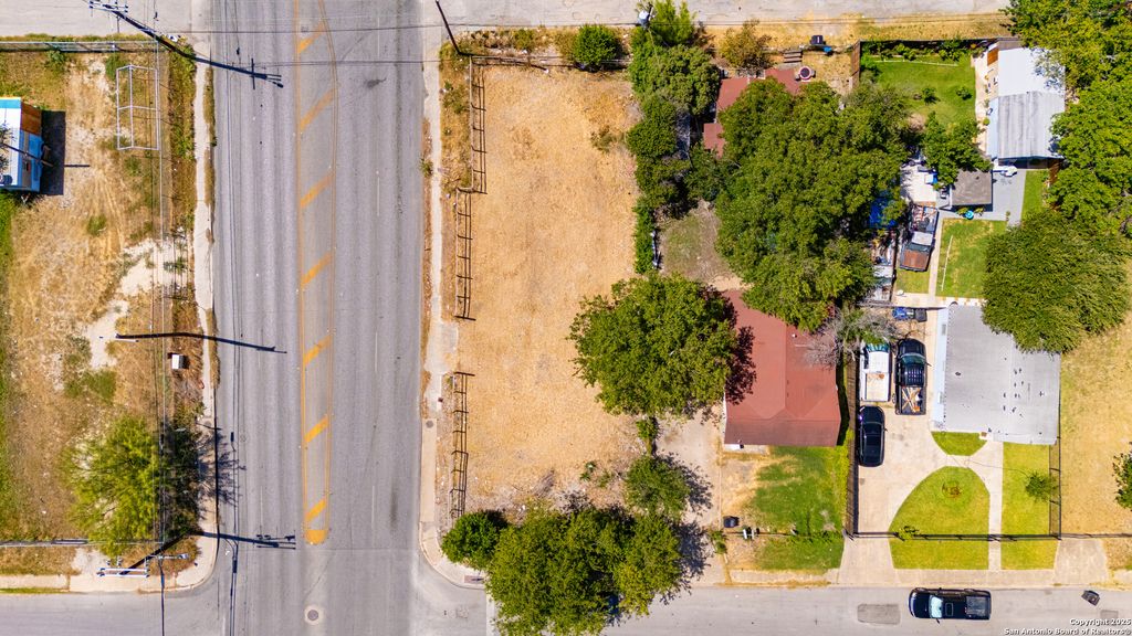 4002 W Houston St, San Antonio, TX 78207