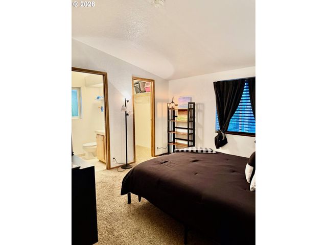 1570 KALLAKALLA Ct, Florence, OR 97439