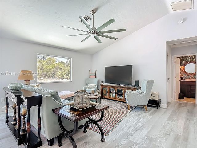 310 14th Street SE, Naples, FL 34117