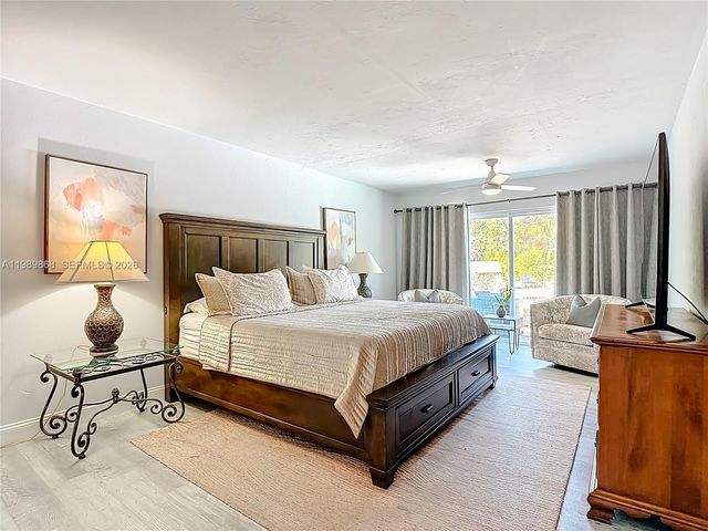 310 14th Street SE, Naples, FL 34117