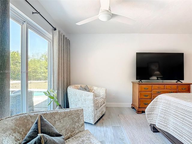 310 14th Street SE, Naples, FL 34117