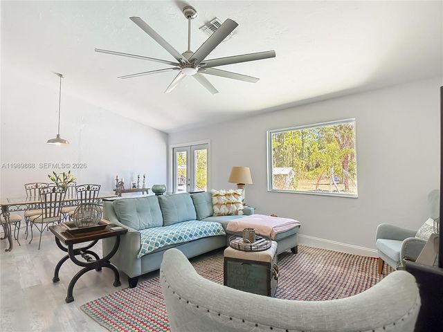 310 14th Street SE, Naples, FL 34117