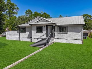 310 14th Street SE, Naples, FL 34117