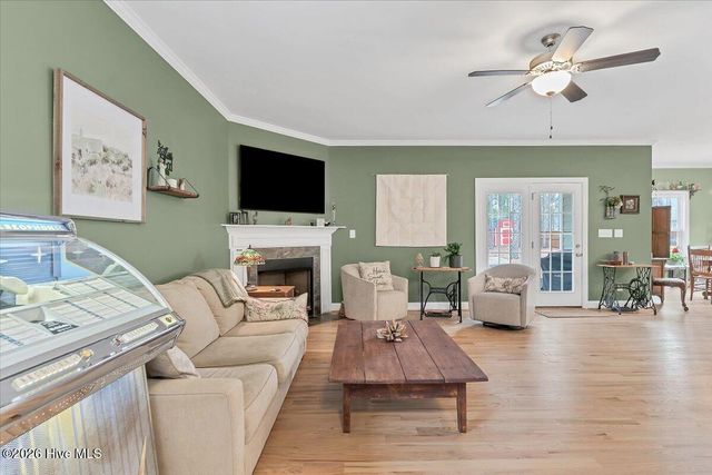 305 3rd Street, Aberdeen, NC 28315