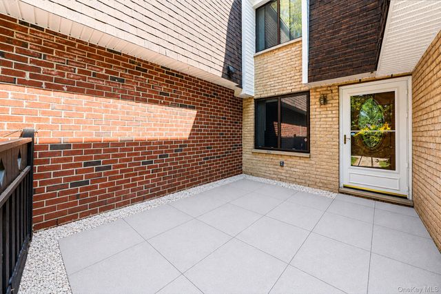 140 Golf Lane, Medford, NY 11763