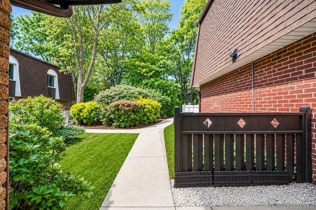 140 Golf Lane, Medford, NY 11763