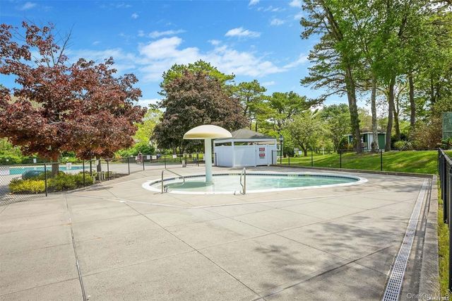 140 Golf Lane, Medford, NY 11763