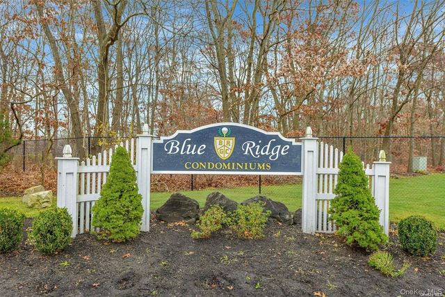 140 Golf Lane, Medford, NY 11763