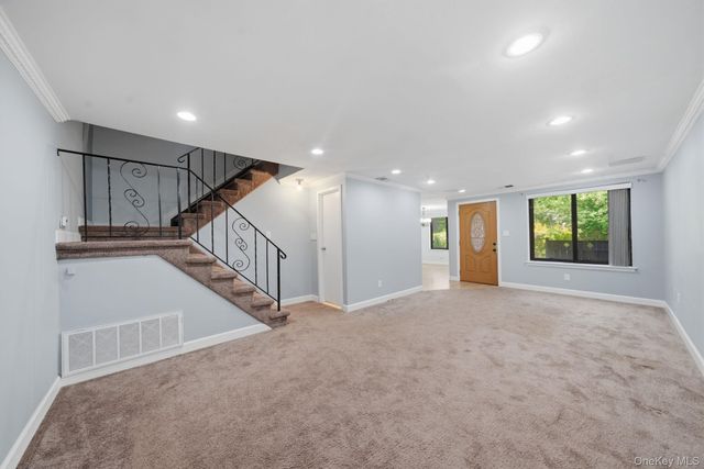 140 Golf Lane, Medford, NY 11763