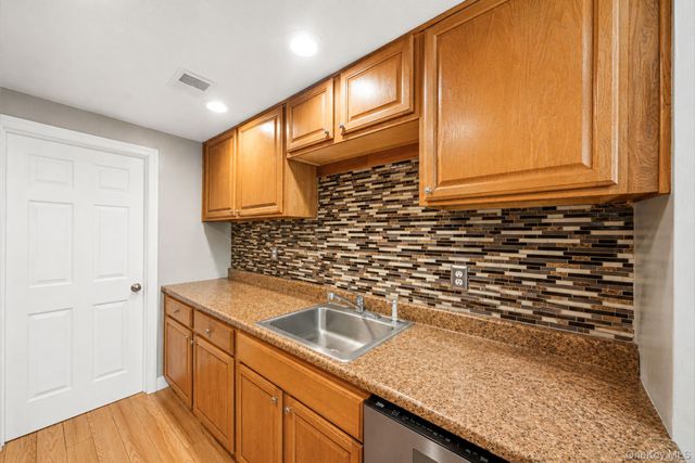 140 Golf Lane, Medford, NY 11763
