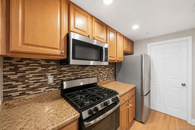 140 Golf Lane, Medford, NY 11763