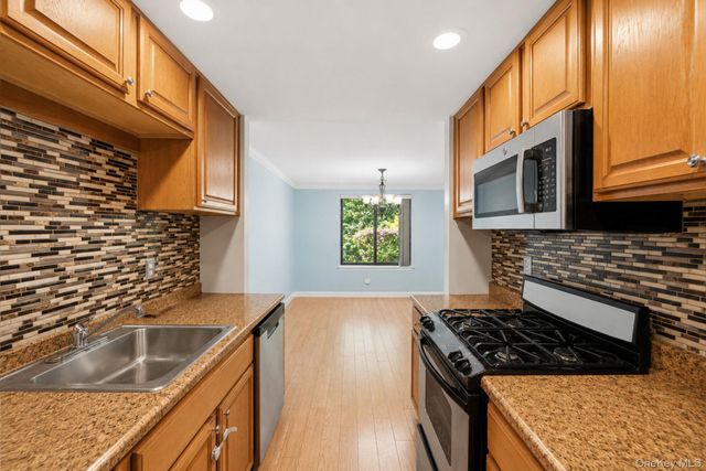 140 Golf Lane, Medford, NY 11763