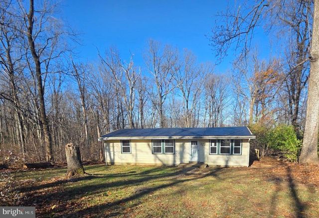 3717 FREEZELAND RD, Linden, VA 22642