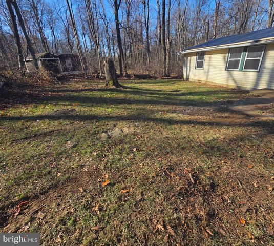 3717 FREEZELAND RD, Linden, VA 22642