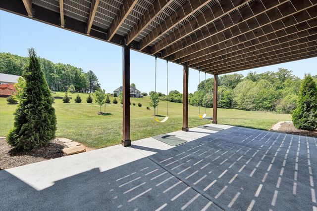 85 Old Cabin TRL, Boones Mill, VA 24065