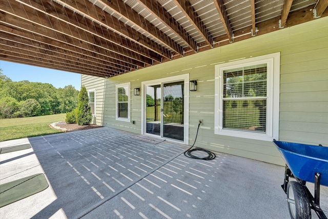 85 Old Cabin TRL, Boones Mill, VA 24065