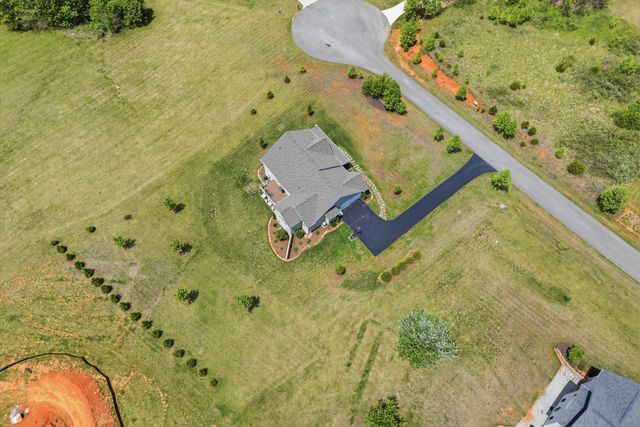 85 Old Cabin TRL, Boones Mill, VA 24065