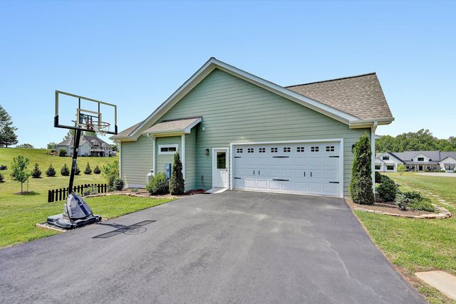 85 Old Cabin TRL, Boones Mill, VA 24065