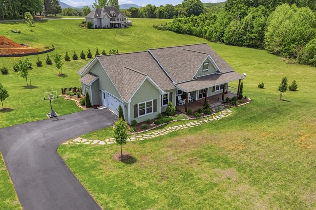 85 Old Cabin TRL, Boones Mill, VA 24065