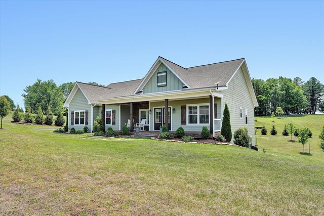 85 Old Cabin TRL, Boones Mill, VA 24065