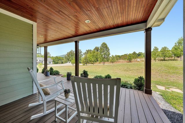 85 Old Cabin TRL, Boones Mill, VA 24065