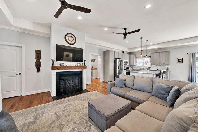85 Old Cabin TRL, Boones Mill, VA 24065