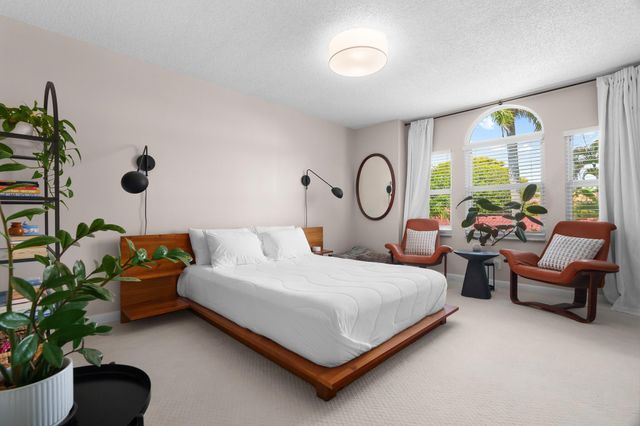 1321 Bayview Dr 4, Fort Lauderdale, FL 33304