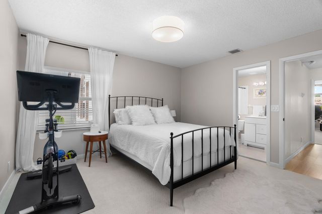 1321 Bayview Dr 4, Fort Lauderdale, FL 33304