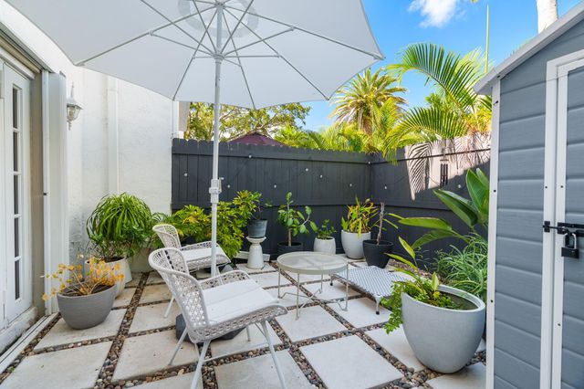 1321 Bayview Dr 4, Fort Lauderdale, FL 33304