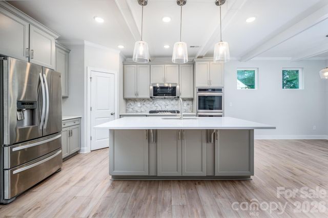 115 S Dunlavin Way, Mooresville, NC 28115