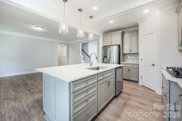 115 S Dunlavin Way, Mooresville, NC 28115