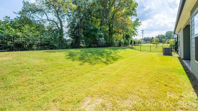 115 S Dunlavin Way, Mooresville, NC 28115