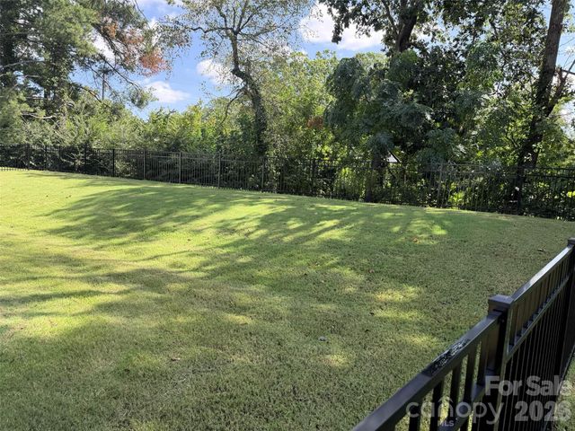 115 S Dunlavin Way, Mooresville, NC 28115