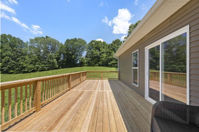 694 Nels Adams Rd, Dickson, TN 37055