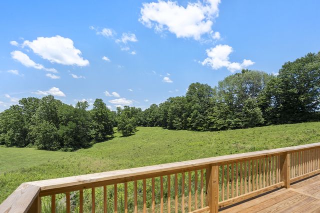 694 Nels Adams Rd, Dickson, TN 37055