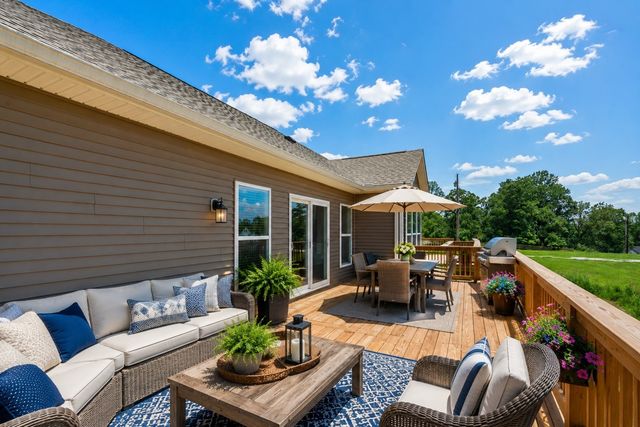 694 Nels Adams Rd, Dickson, TN 37055