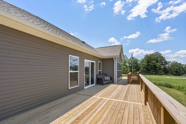 694 Nels Adams Rd, Dickson, TN 37055