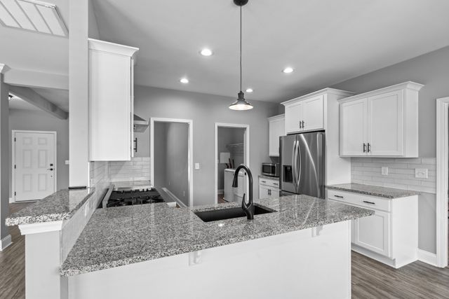 694 Nels Adams Rd, Dickson, TN 37055