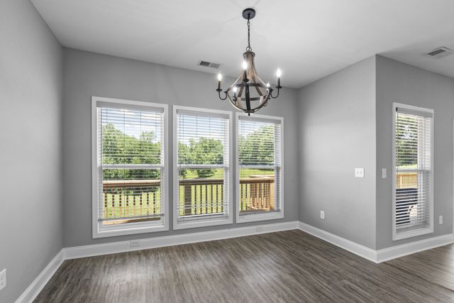694 Nels Adams Rd, Dickson, TN 37055