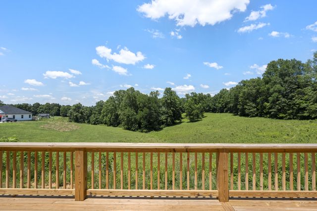 694 Nels Adams Rd, Dickson, TN 37055