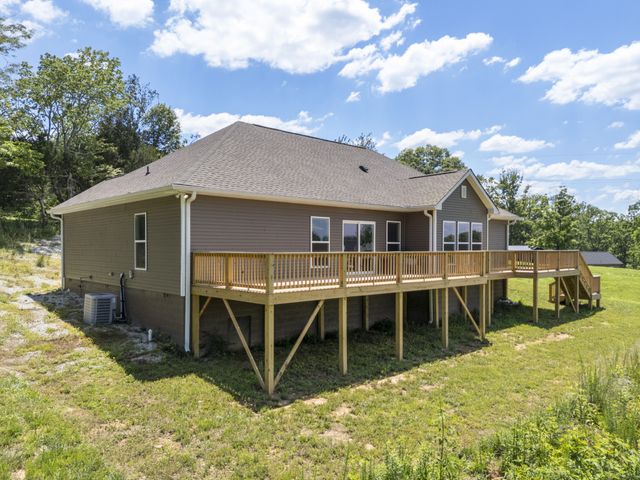 694 Nels Adams Rd, Dickson, TN 37055