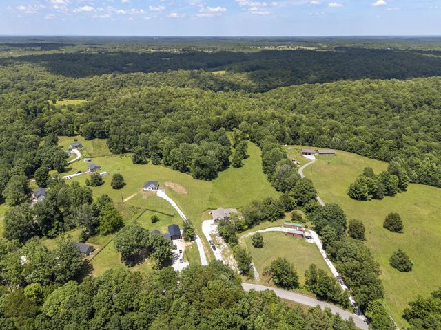 694 Nels Adams Rd, Dickson, TN 37055