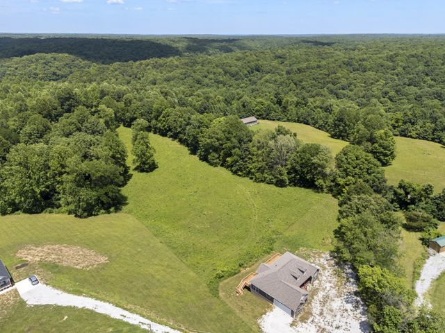 694 Nels Adams Rd, Dickson, TN 37055