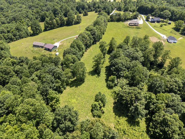 694 Nels Adams Rd, Dickson, TN 37055