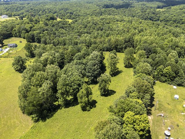 694 Nels Adams Rd, Dickson, TN 37055