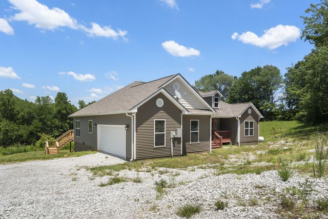 694 Nels Adams Rd, Dickson, TN 37055