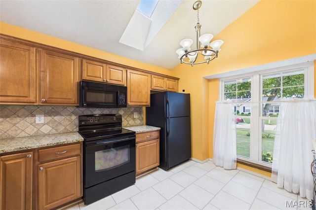 2931 Plum Leaf Circle, St Peters, MO 63303
