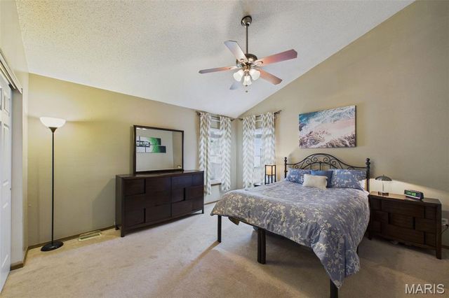 2931 Plum Leaf Circle, St Peters, MO 63303