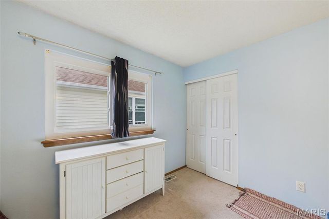 2931 Plum Leaf Circle, St Peters, MO 63303
