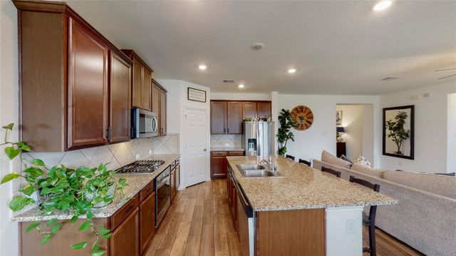 31415 Whitcombe Summit Way, Hockley, TX 77447
